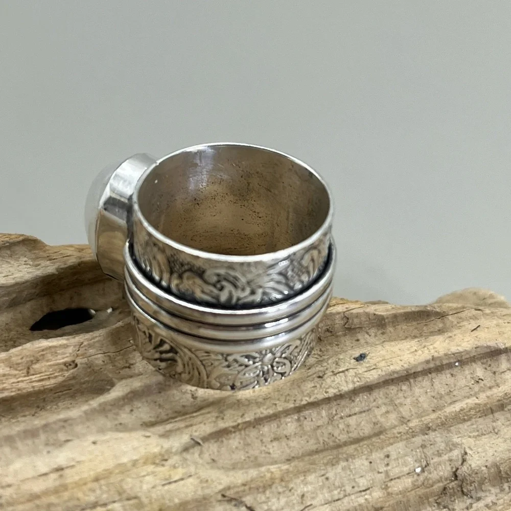 Sterling Silver Moonstone Ring